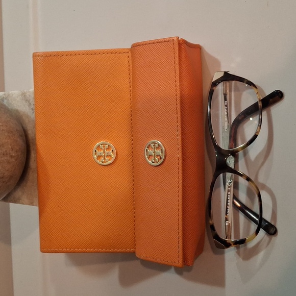 Tory Burch Accessories - Tory Burch frames with cases
